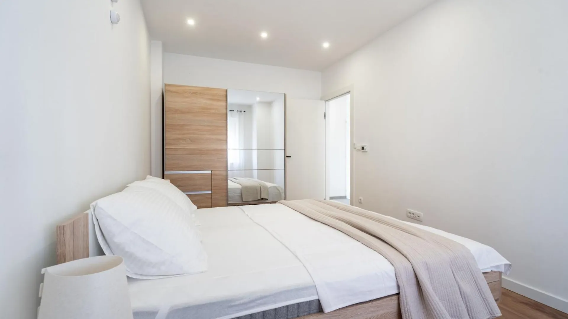 Marina Heights Residence ザダル