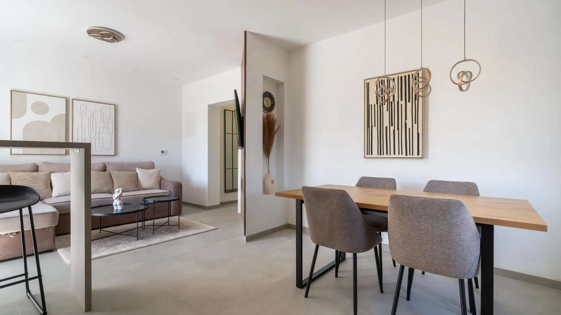 Marina Heights Residence ザダル アパート